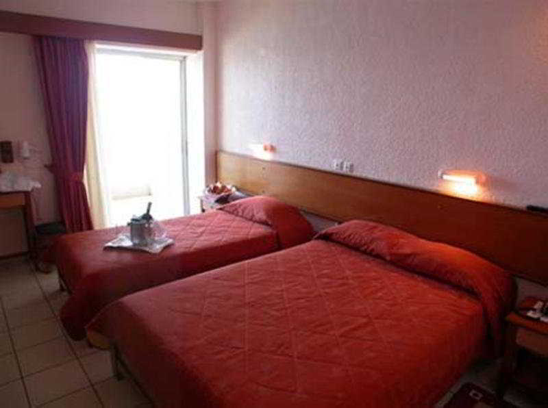 Pappas Hotel Loutraki  Bagian luar foto